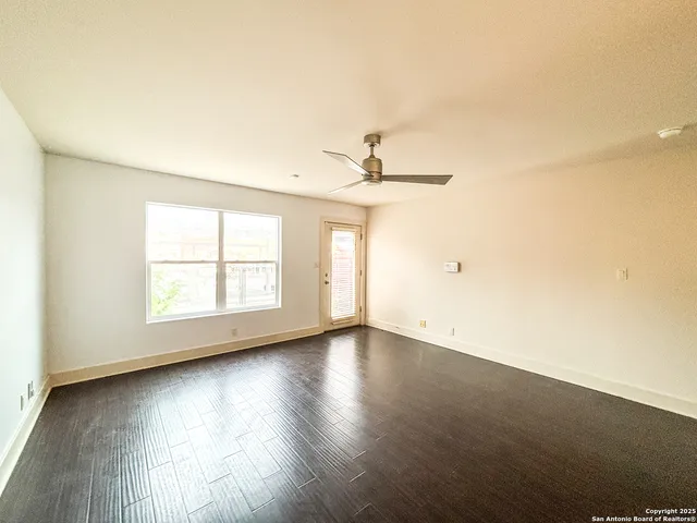 $265,000 | 1101 Grove Boulevard, Unit 206, Austin, TX 78741