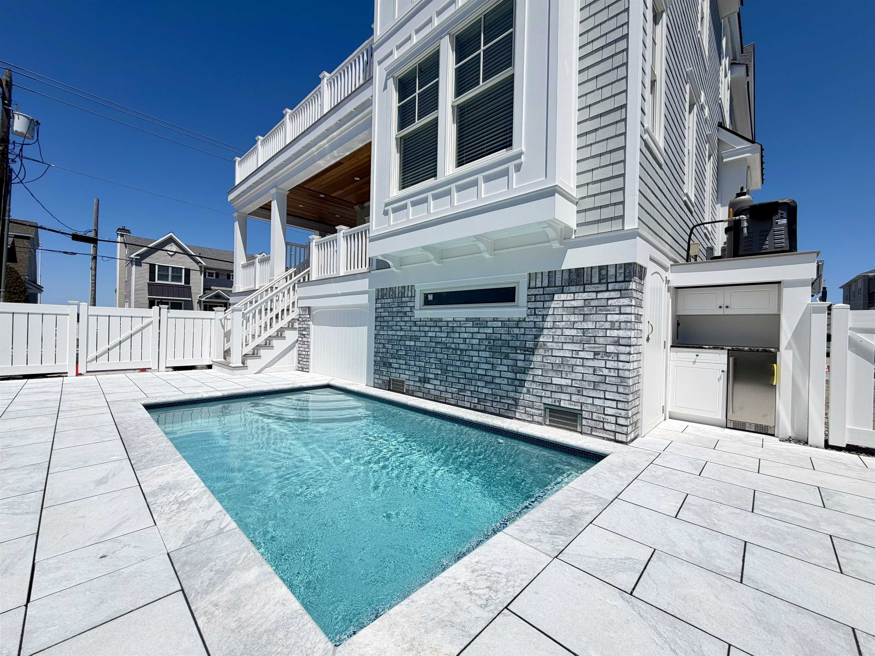 9102 3rd Stone Harbor, NJ 08247 - Photo 2 of 24 a view of a house with backyard