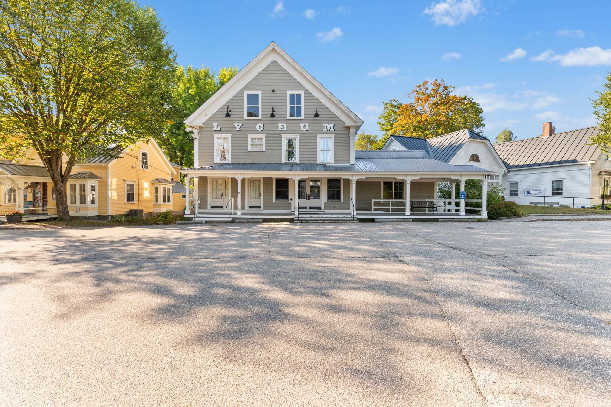 85 Main Street, Unit #2 Tamworth, NH 03886 - Photo 3 of 40