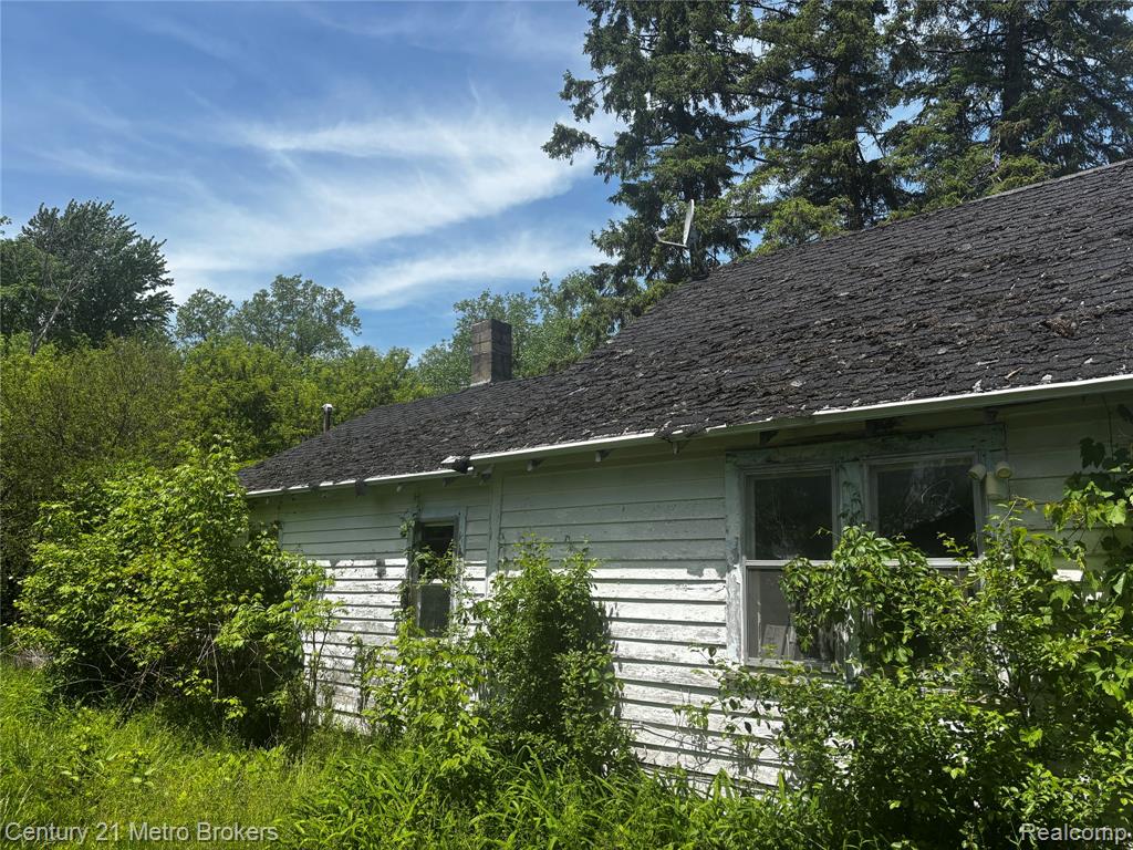 3944 Clutier Road Saginaw, MI 48601 - Photo 2 of 9