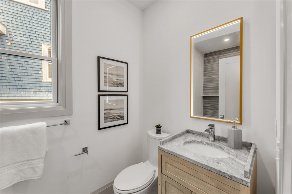 372 Arborway Boston, MA 02130 - Photo 23 of 42 Gallery Image 23