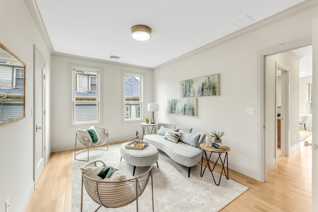 372 Arborway Boston, MA 02130 - Photo 28 of 42 Gallery Image 28