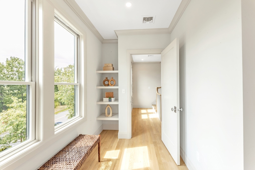 372 Arborway Boston, MA 02130 - Photo 29 of 42 Gallery Image 29