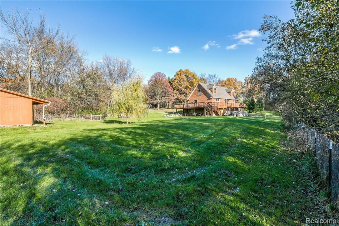277 North Baldwin Road Oxford, MI 48371 - Photo 5 of 45 WELL-MANICURED LAND