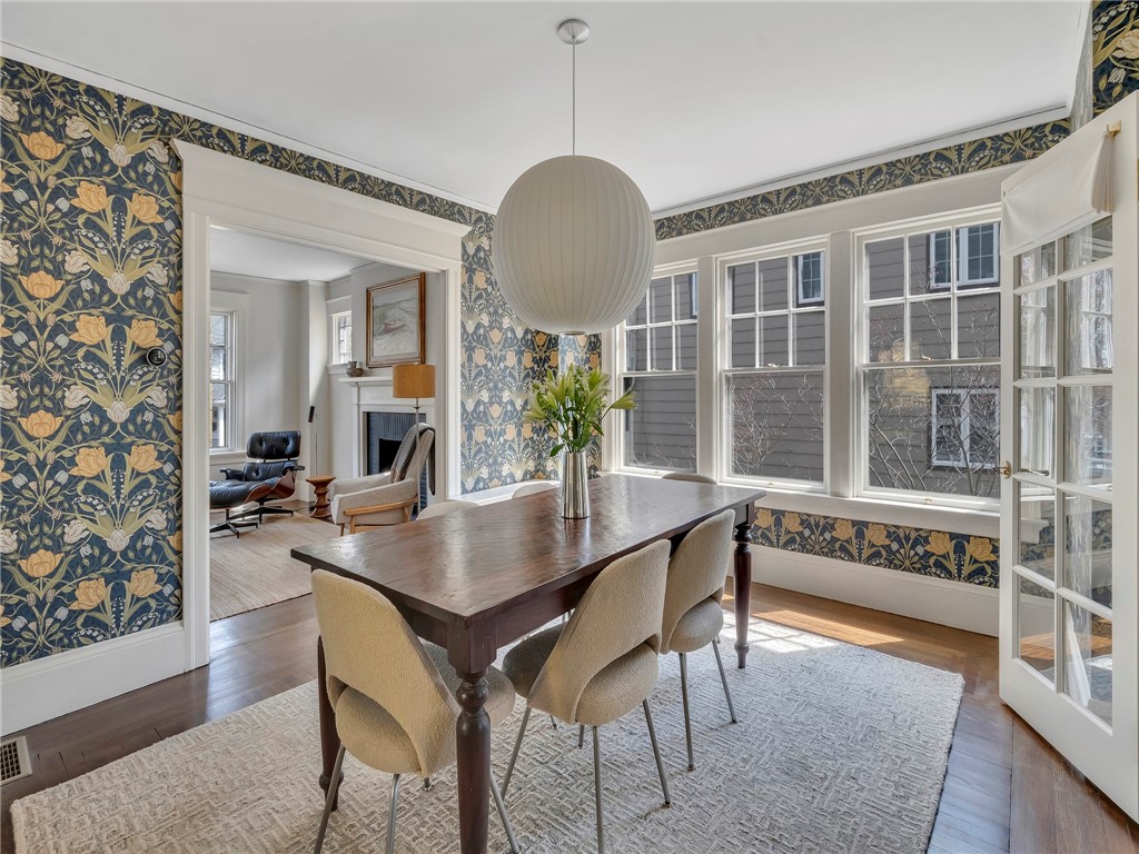 225 5th Street Providence, RI 02906 - Photo 18 of 44