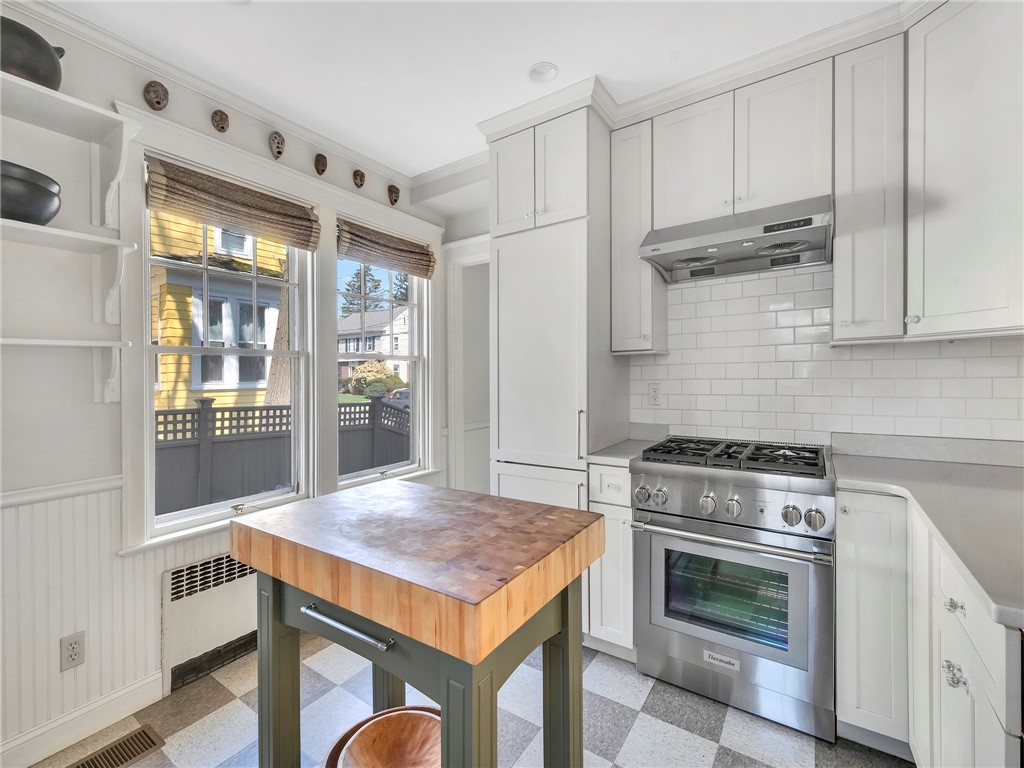 225 5th Street Providence, RI 02906 - Photo 25 of 44