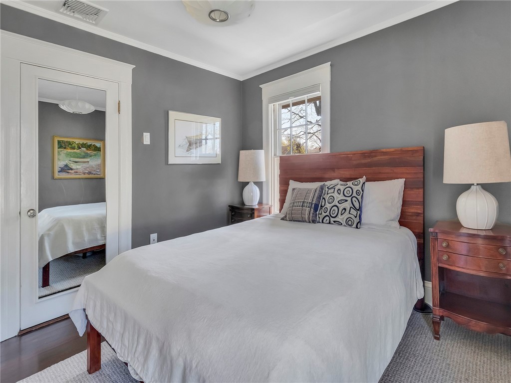 225 5th Street Providence, RI 02906 - Photo 33 of 44