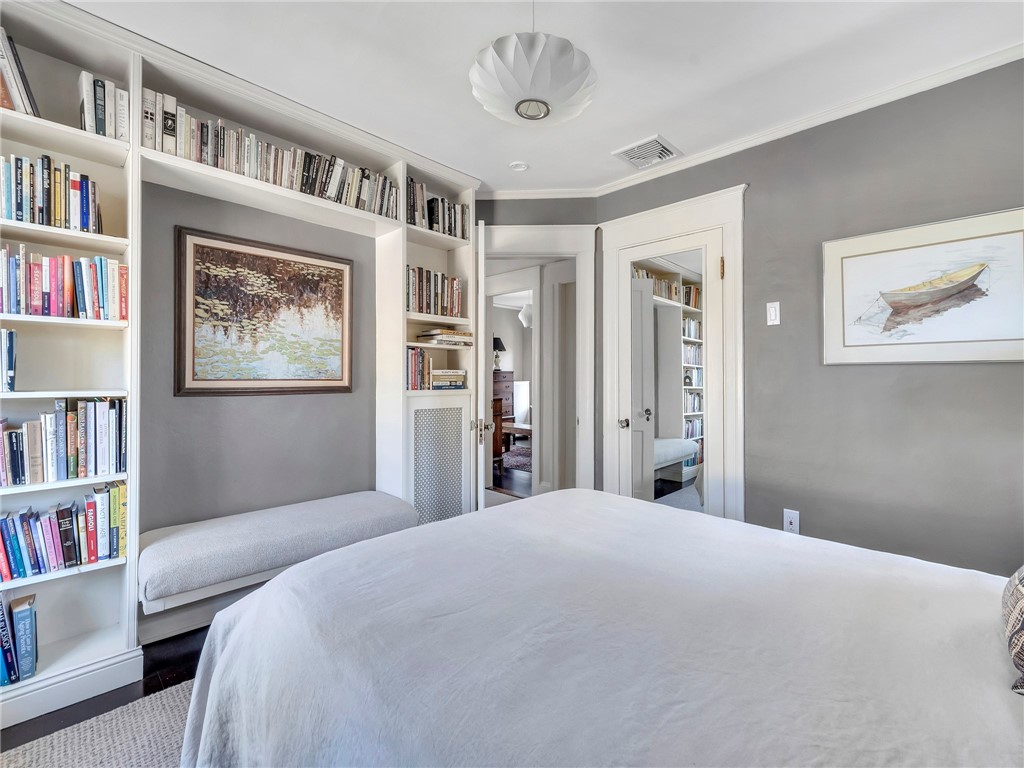 225 5th Street Providence, RI 02906 - Photo 34 of 44