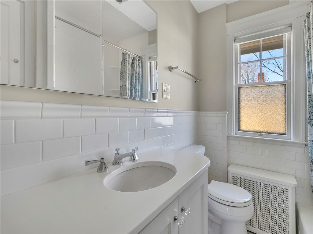 225 5th Street Providence, RI 02906 - Photo 39 of 44