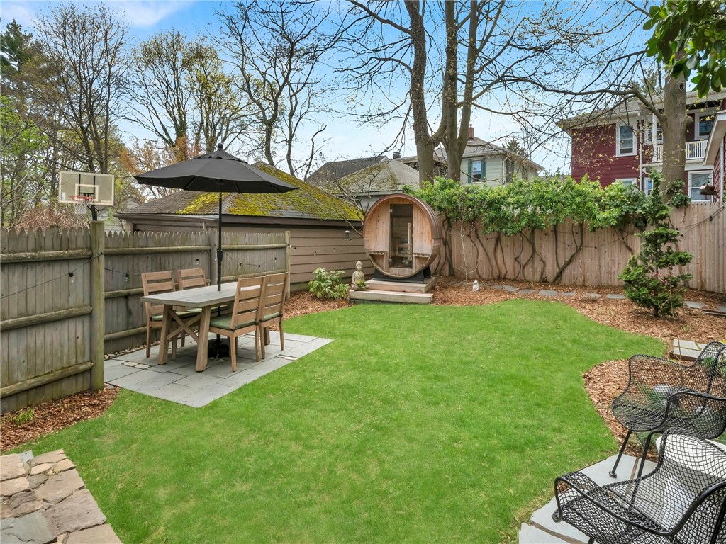 225 5th Street Providence, RI 02906 - Photo 41 of 44