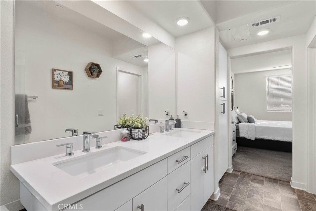 8245 Inventor Street Chino, CA 91708 - Photo 25 of 35 Master Bathroom