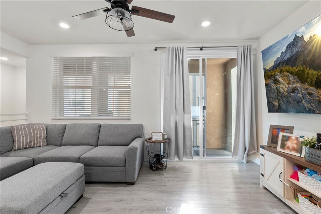 8245 Inventor Street Chino, CA 91708 - Photo 10 of 35 Living Room