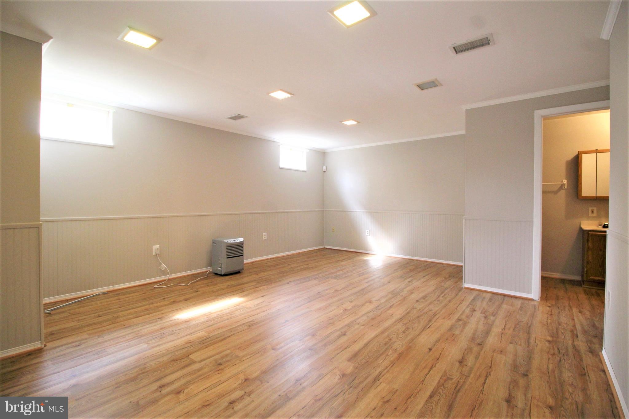 5779 Heming Avenue Springfield, VA 22151 - Photo 27 of 30