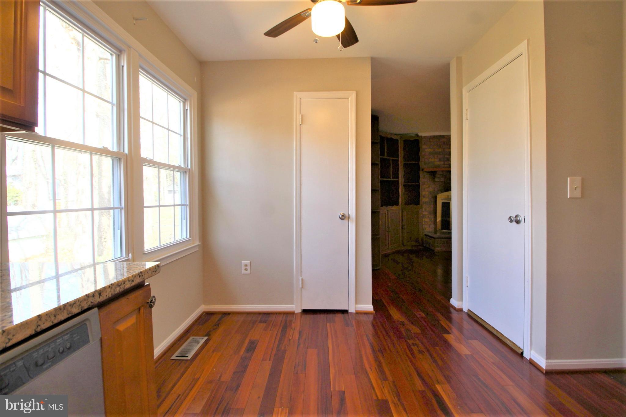 5779 Heming Avenue Springfield, VA 22151 - Photo 3 of 30