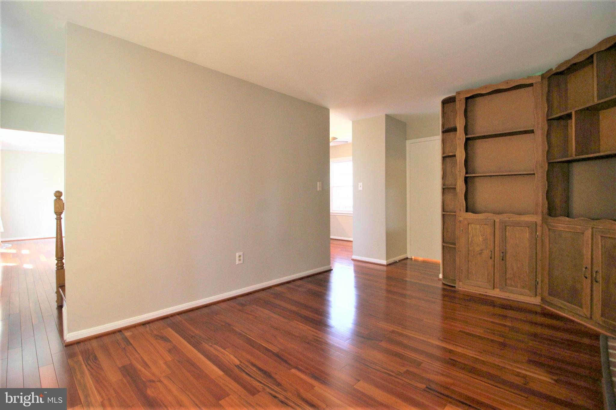 5779 Heming Avenue Springfield, VA 22151 - Photo 9 of 30