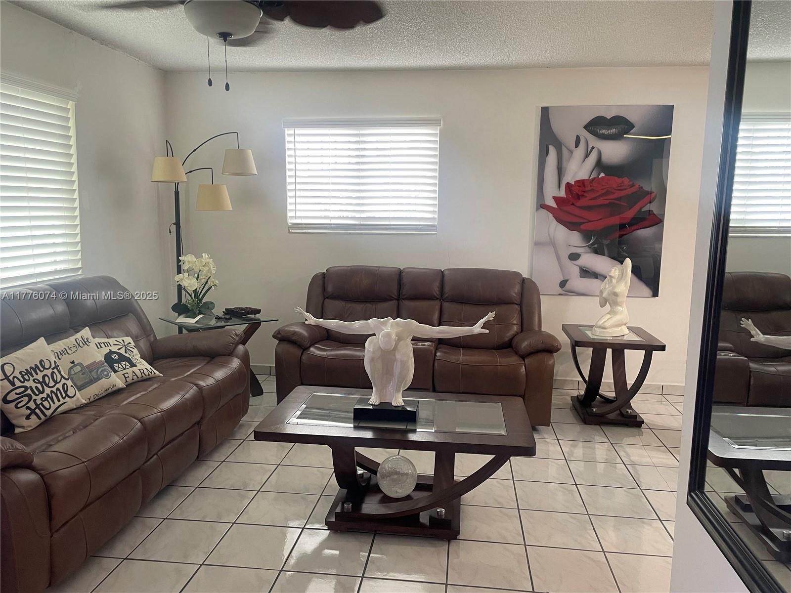 14531 Southwest 294th Street Homestead, FL 33033 - Photo 5 of 22 Gallery Image 5