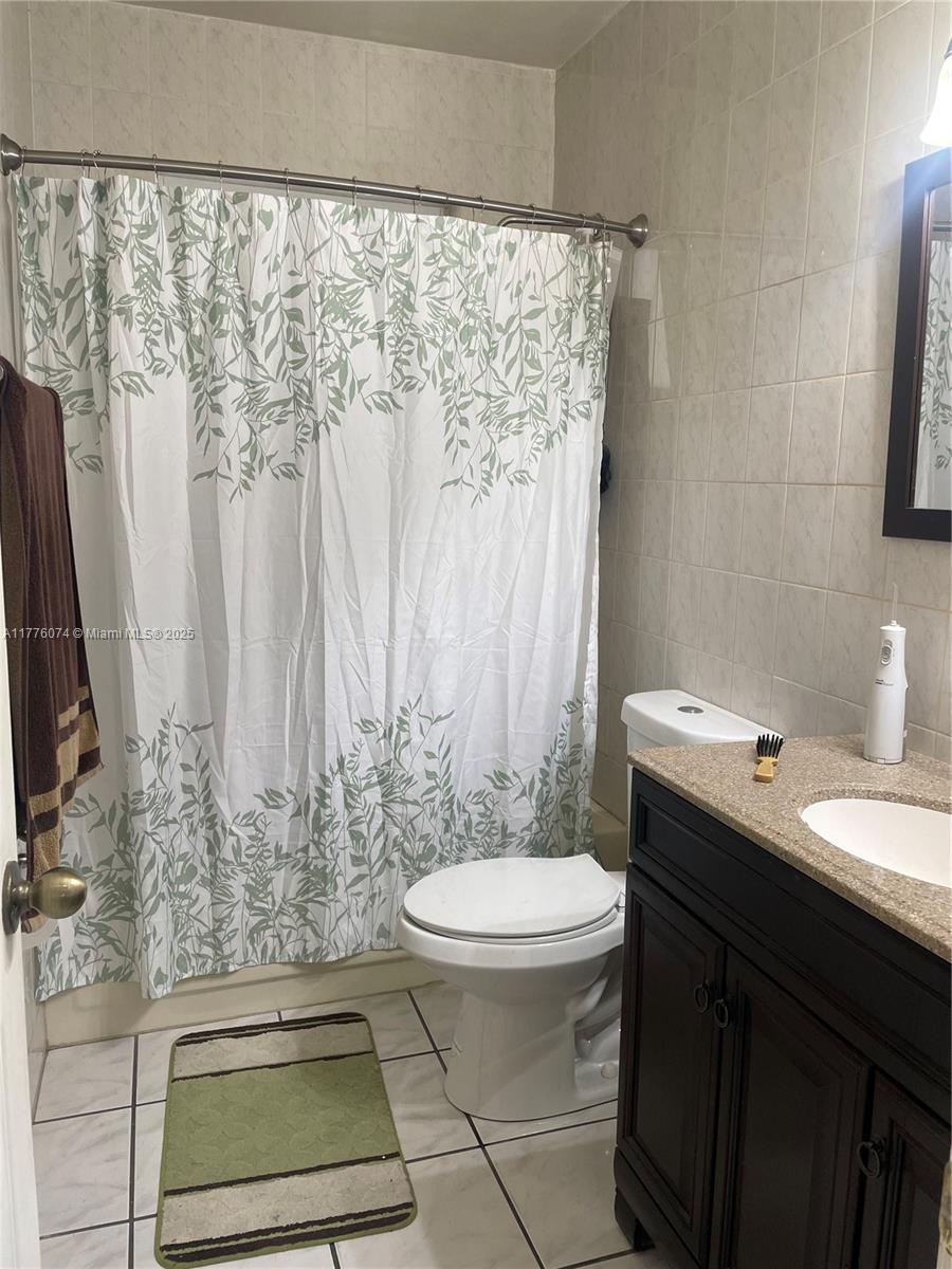 14531 Southwest 294th Street Homestead, FL 33033 - Photo 10 of 22 Gallery Image 10