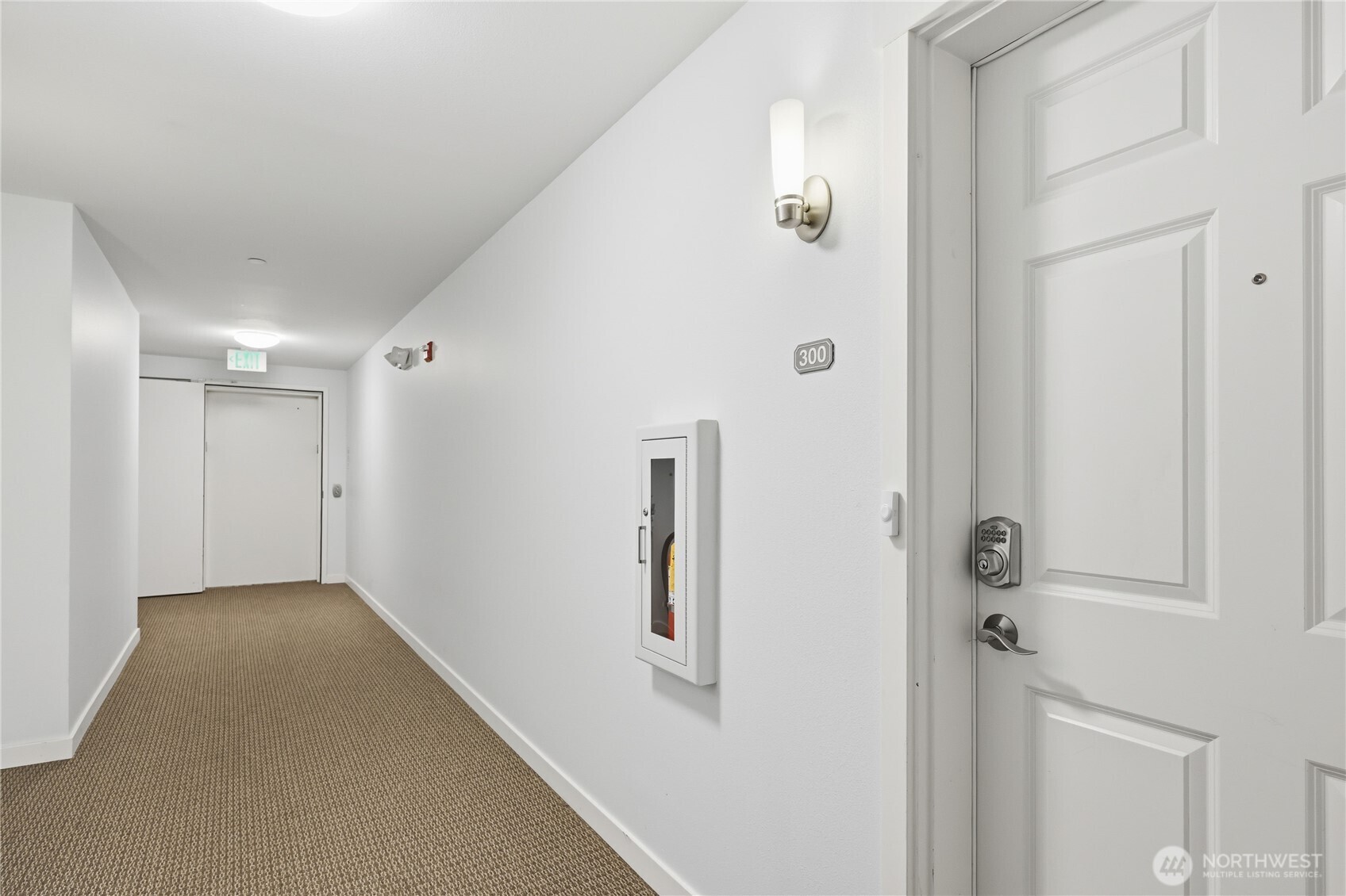300 High School Road Northeast, Unit 300 Bainbridge Island, WA 98110 - Photo 29 of 32