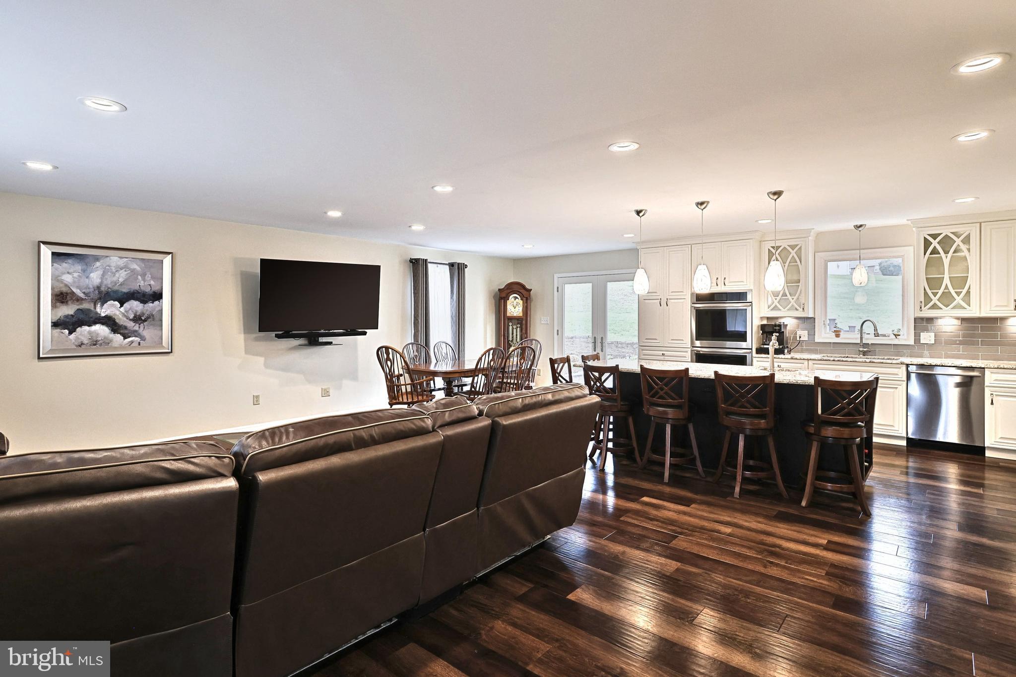 1620 Northview Road York, PA 17406 - Photo 3 of 50 Gallery Image 3