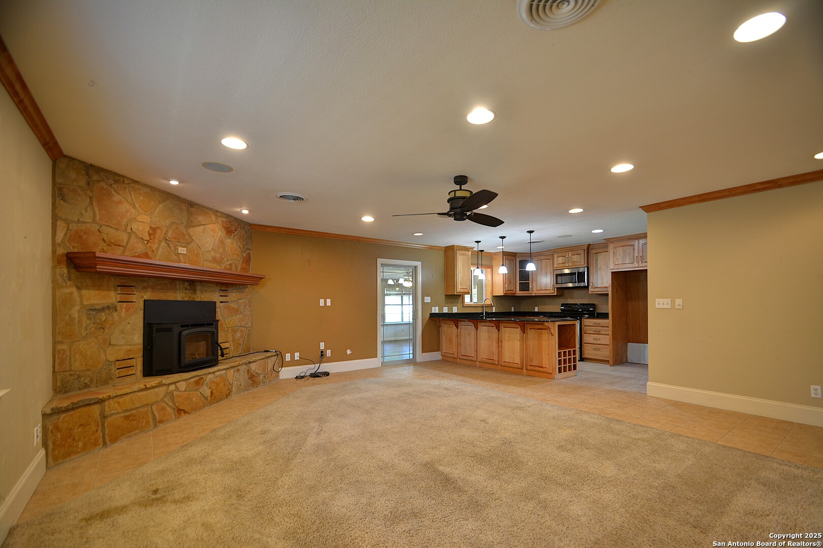 416 Valley Kerrville, TX 78028 - Photo 11 of 53
