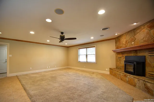 $460,000 | 416 Valley, Kerrville, TX 78028