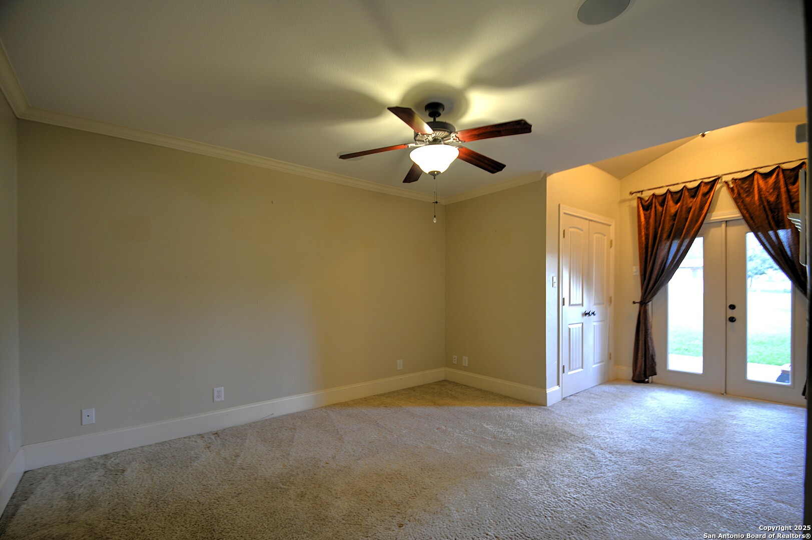 416 Valley Kerrville, TX 78028 - Photo 21 of 53