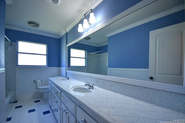 $460,000 | 416 Valley, Kerrville, TX 78028