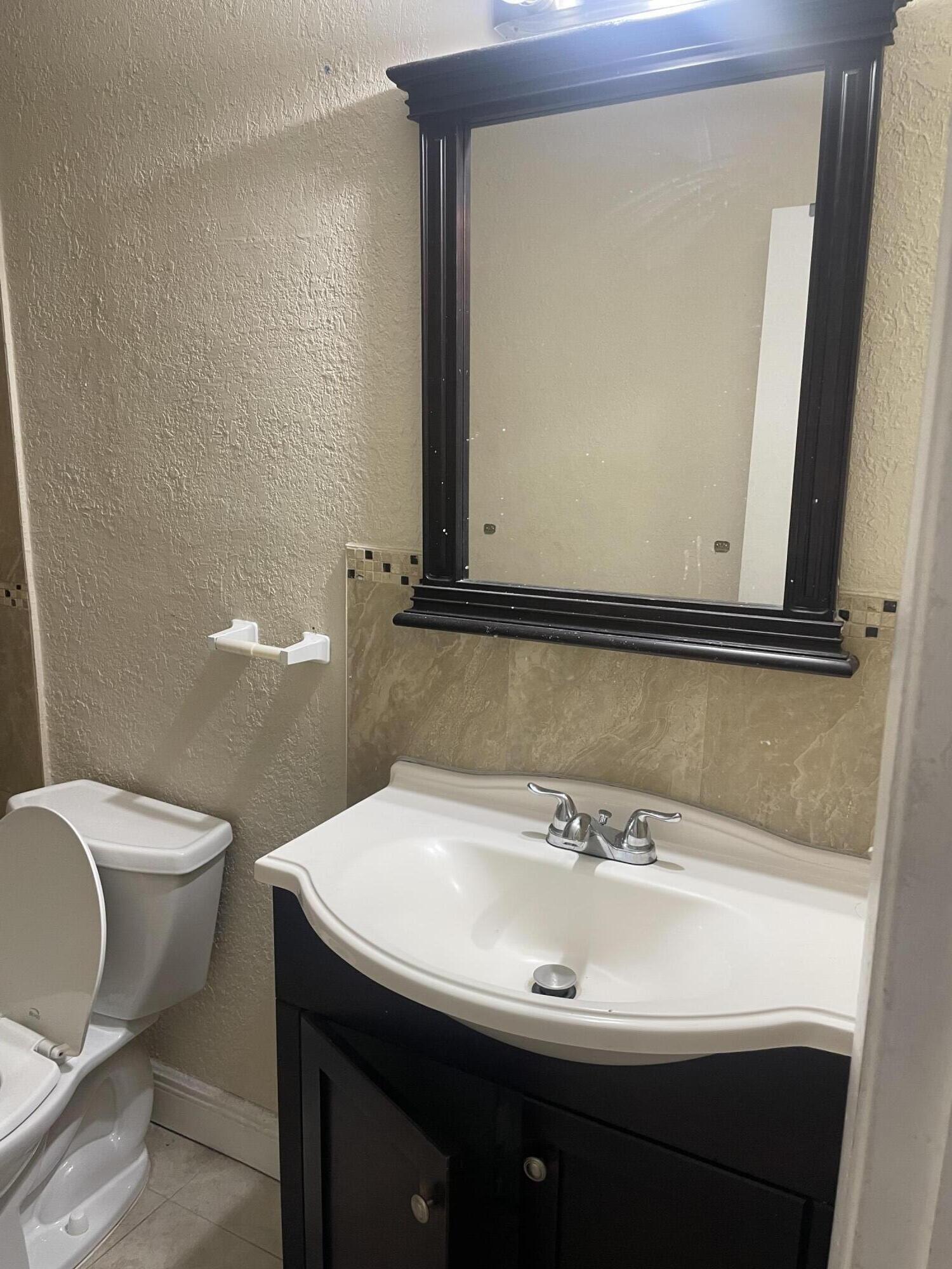 8249 Fairway Road Sunrise, FL 33351 - Photo 7 of 10 IMG_3599