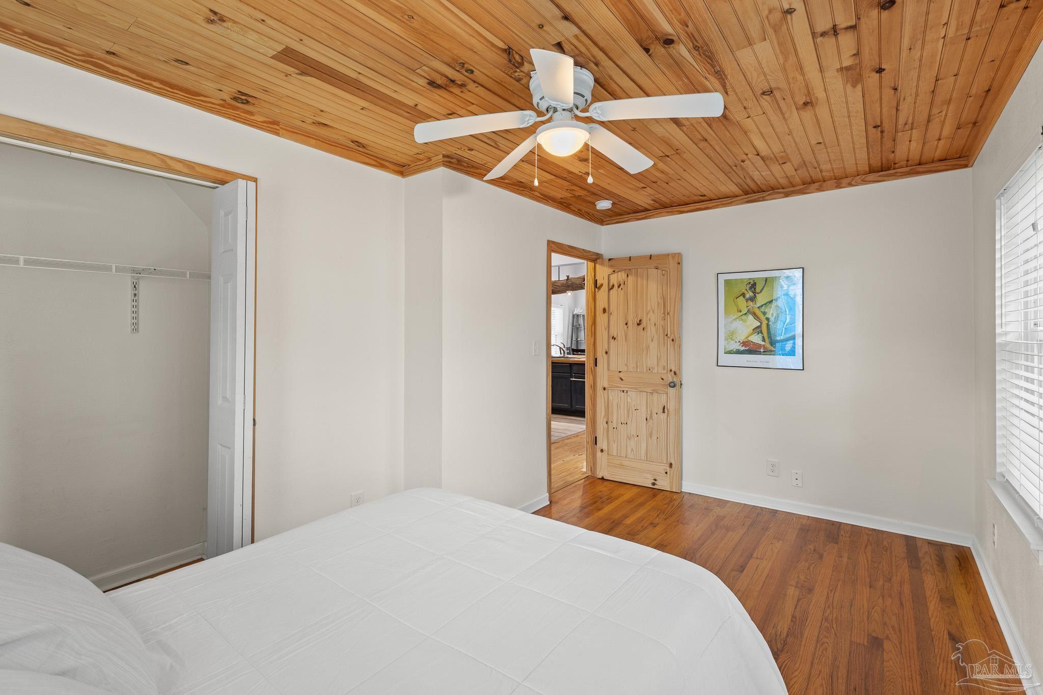 203 Berry Road Pensacola, FL 32507 - Photo 17 of 48