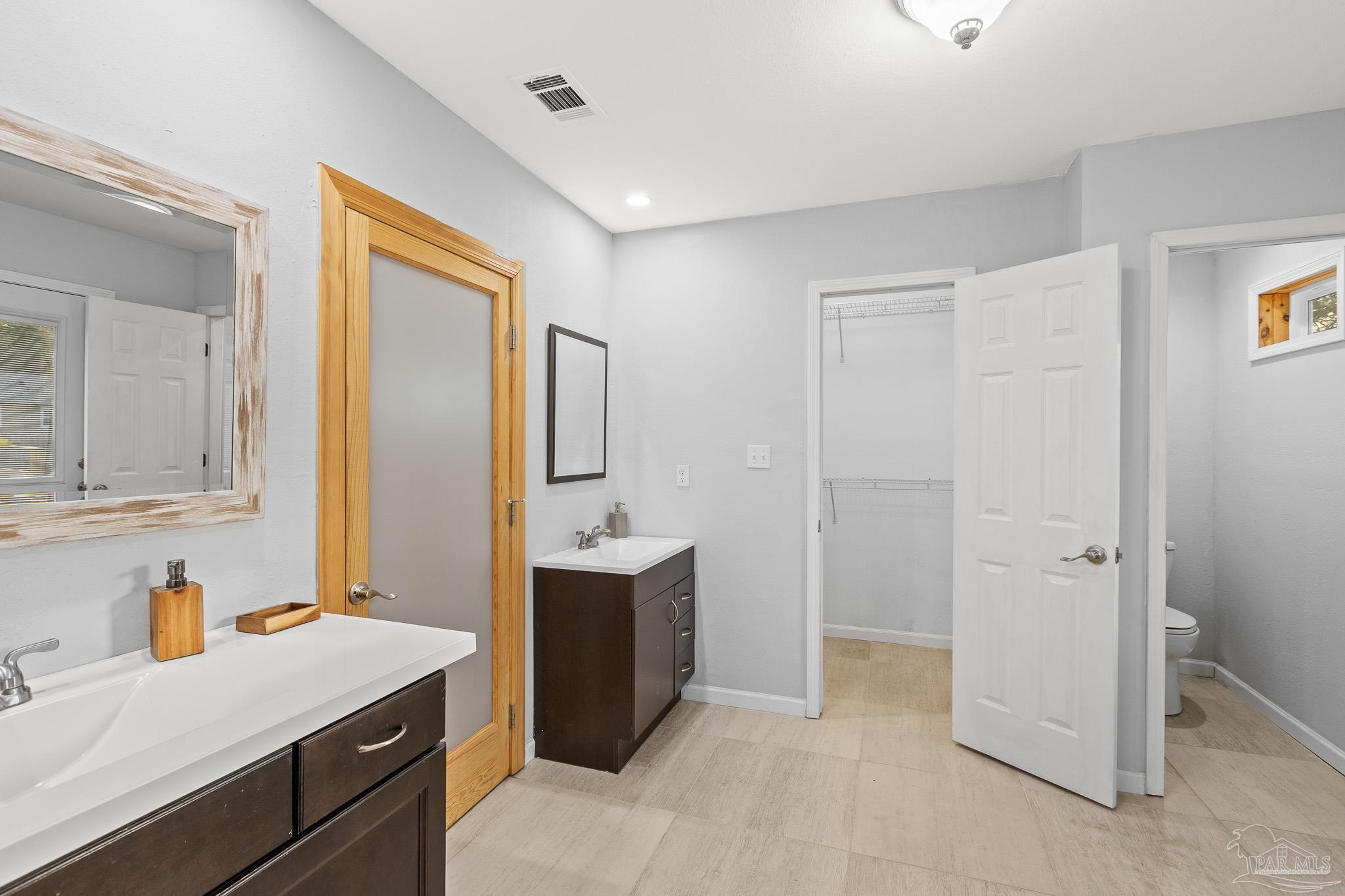 203 Berry Road Pensacola, FL 32507 - Photo 21 of 48