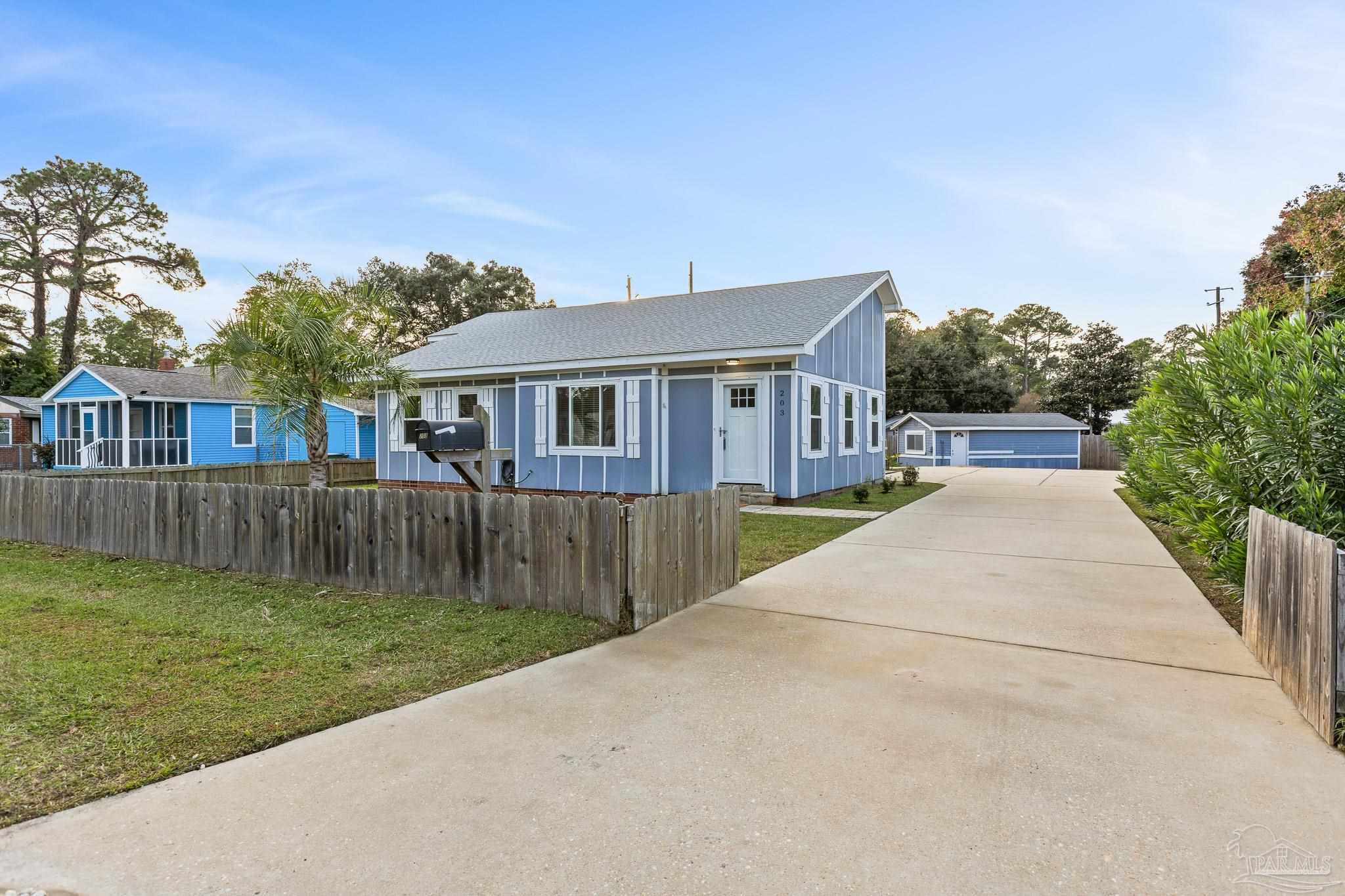 203 Berry Road Pensacola, FL 32507 - Photo 37 of 48