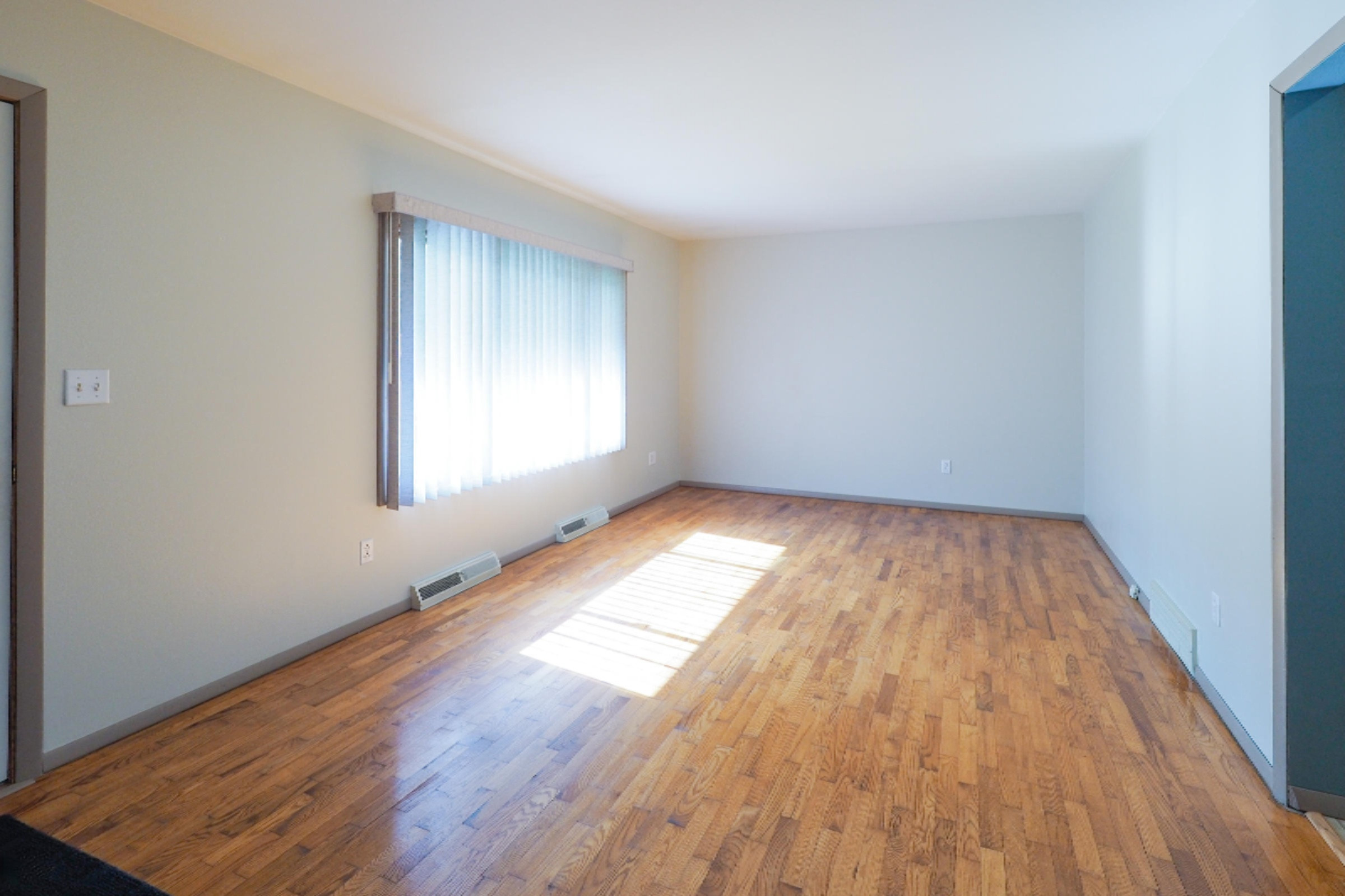 23581 Struwin Road Battle Creek, MI 49017 - Photo 3 of 20 23581 Struwin Rd-103