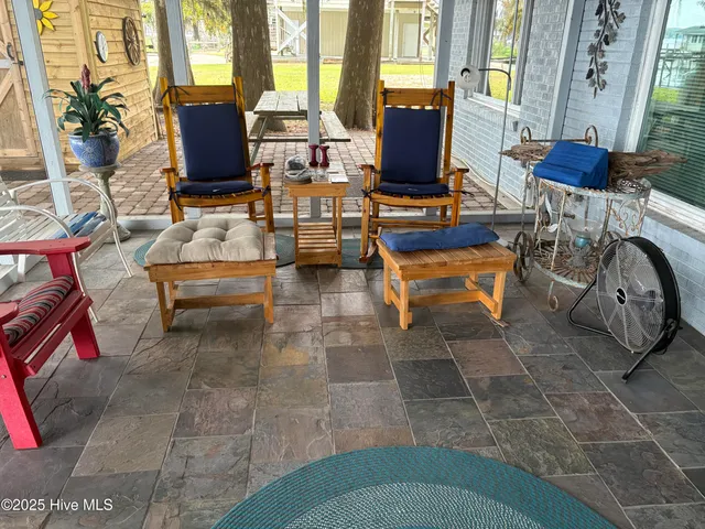 $654,500 | 802 Canal Cove Road, Lake Waccamaw, NC 28450