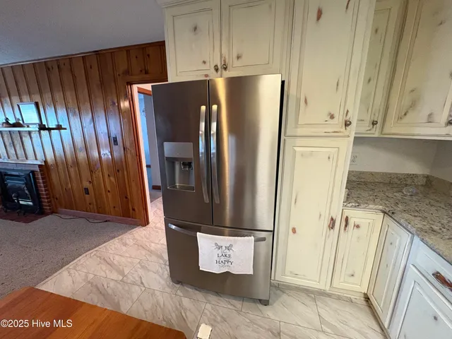 $654,500 | 802 Canal Cove Road, Lake Waccamaw, NC 28450