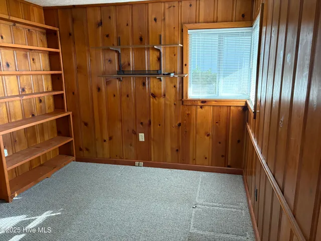 $654,500 | 802 Canal Cove Road, Lake Waccamaw, NC 28450