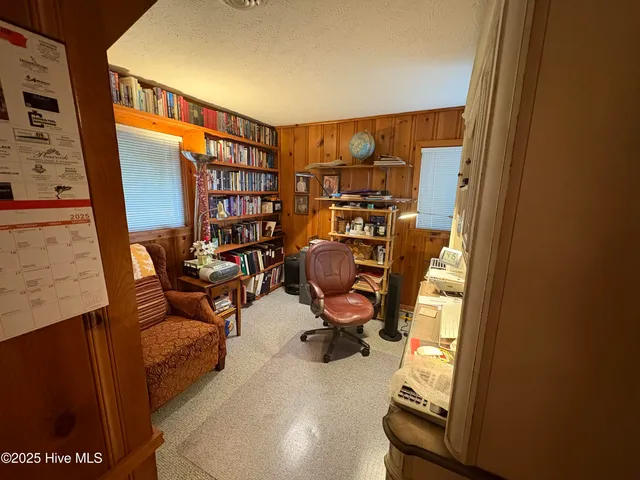 $654,500 | 802 Canal Cove Road, Lake Waccamaw, NC 28450