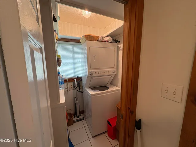 $654,500 | 802 Canal Cove Road, Lake Waccamaw, NC 28450