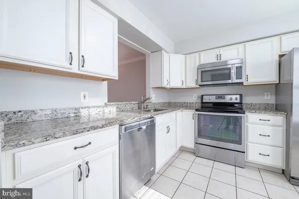$2,300 | 18811 Birdseye Drive, Germantown, MD 20874