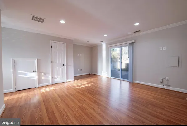 $2,300 | 18811 Birdseye Drive, Germantown, MD 20874