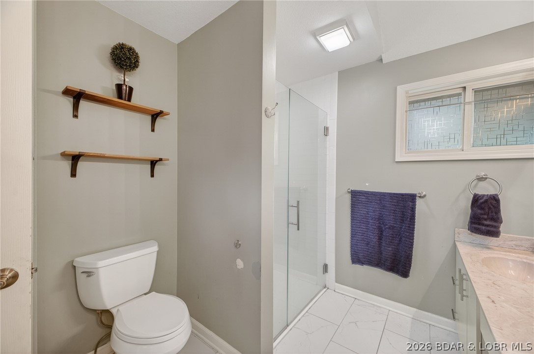 16 Duckhead Road Lake Ozark, MO 65049 - Photo 23 of 50 Walk in shower!