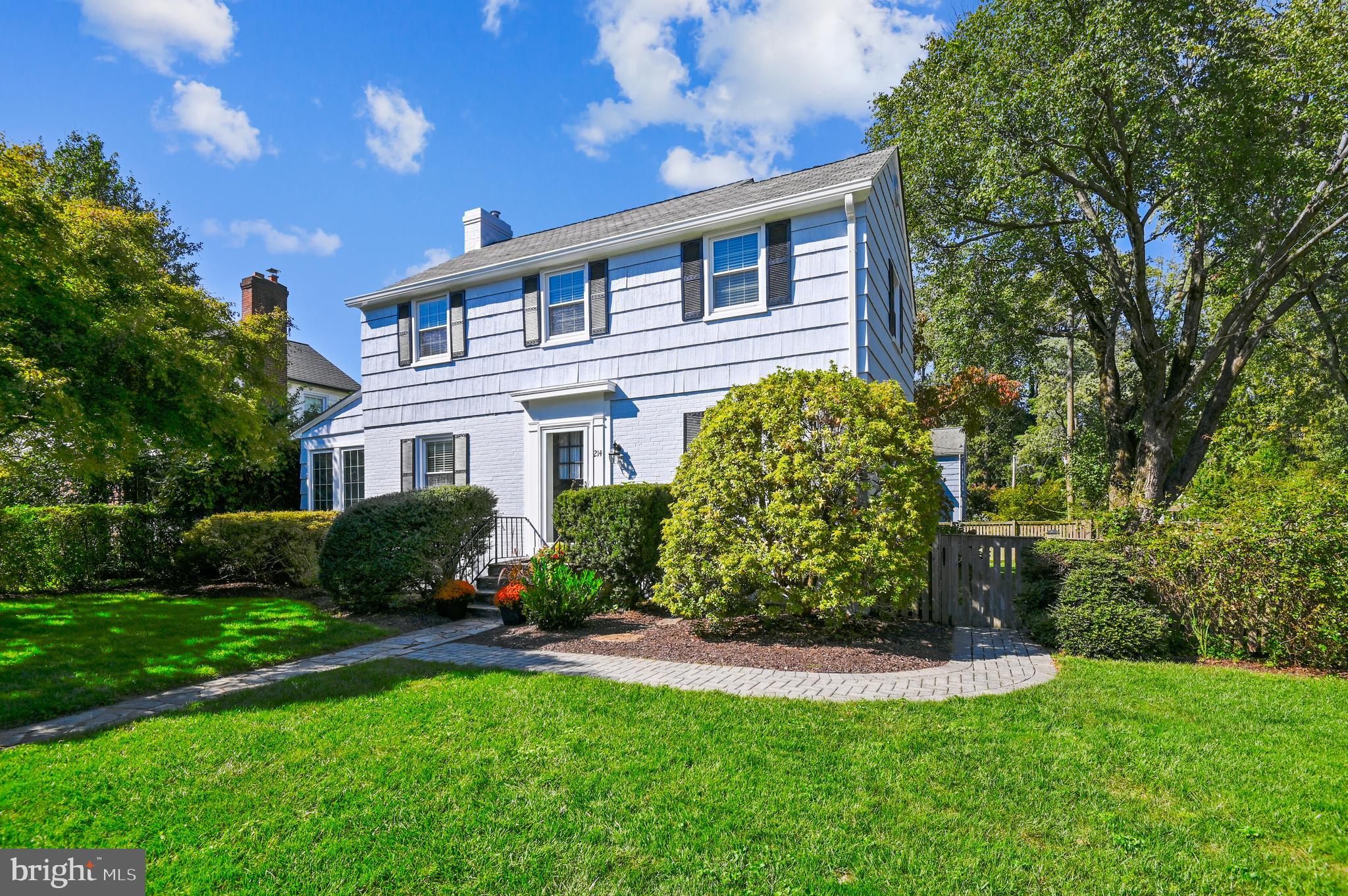214 South Tyrone Road Baltimore, MD 21212 - Photo 2 of 46 Front view on corner lot