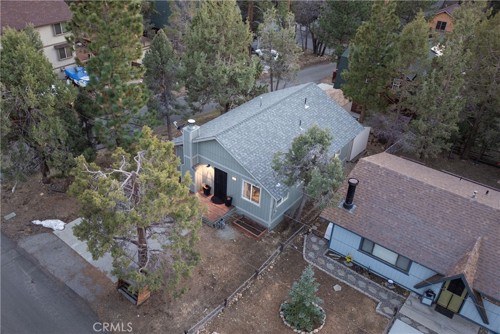196 Sunset Lane Sugarloaf, CA 92386 - Photo 22 of 26 an aerial view of a house with a yard and tree s