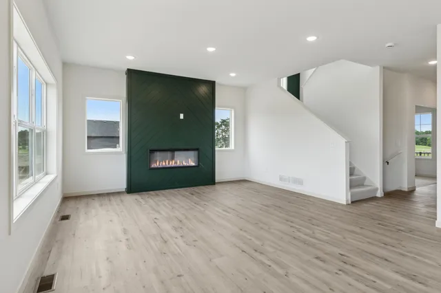 $670,000 | 21928 Edison Street Northeast, East Bethel, MN 55011