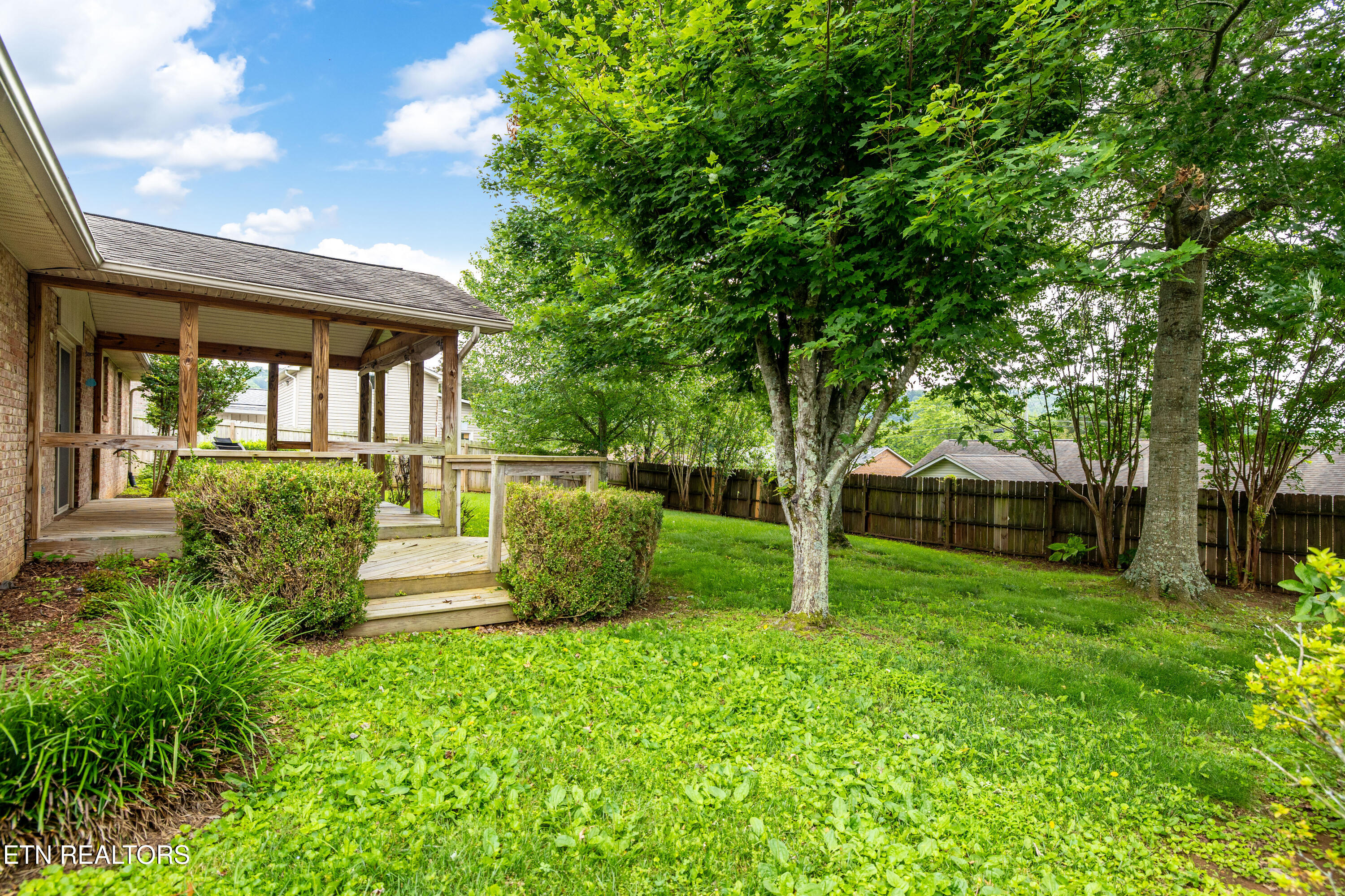 7245 Ghiradelli Road Knoxville, TN 37918 - Photo 17 of 39 7245GhiradelliRd-9