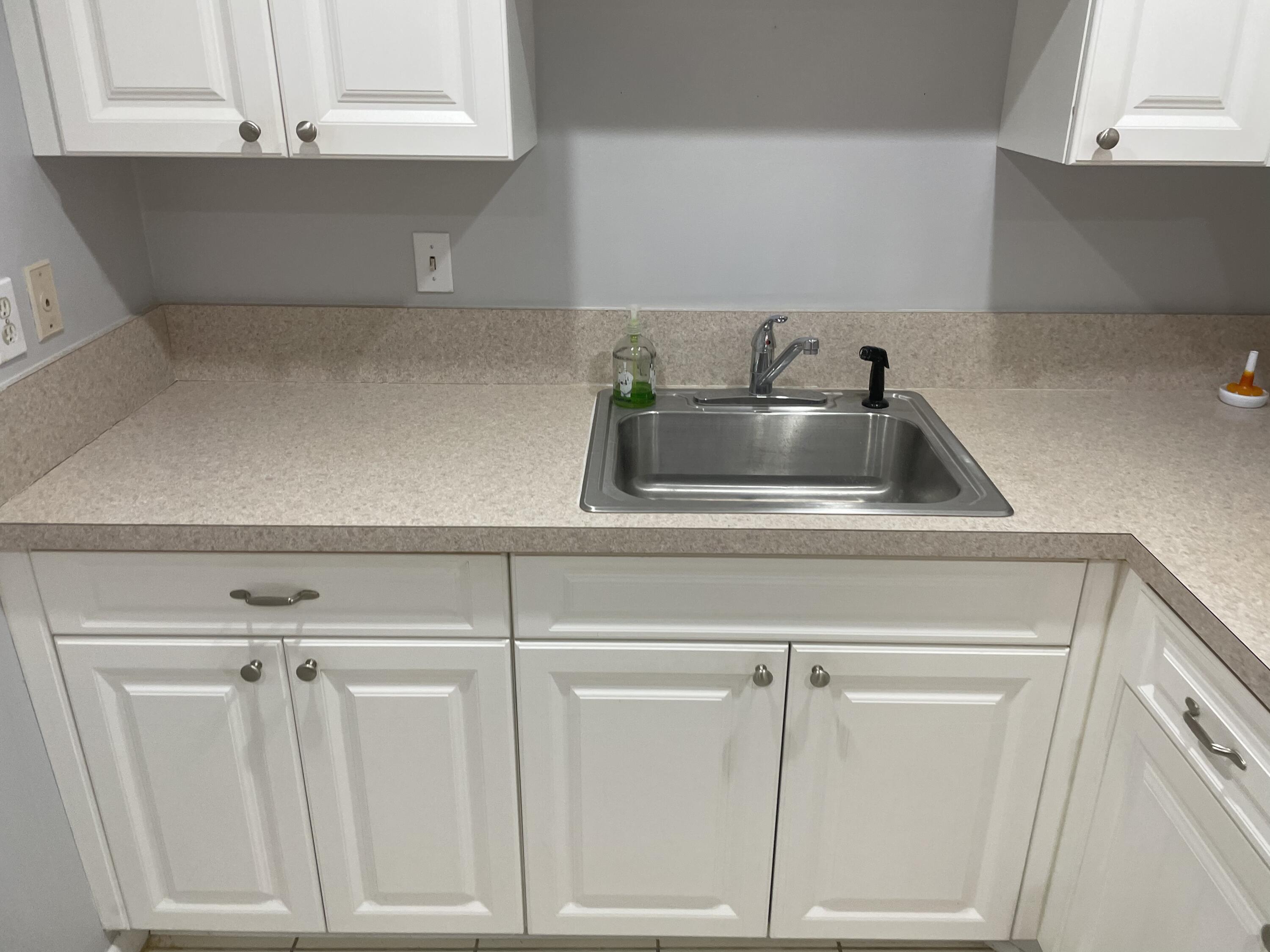 504 Davis Road, Unit 87 Palm Springs, FL 33461 - Photo 3 of 45 7D3EE47D-0A76-42A2-9261-B62FE7C425AB
