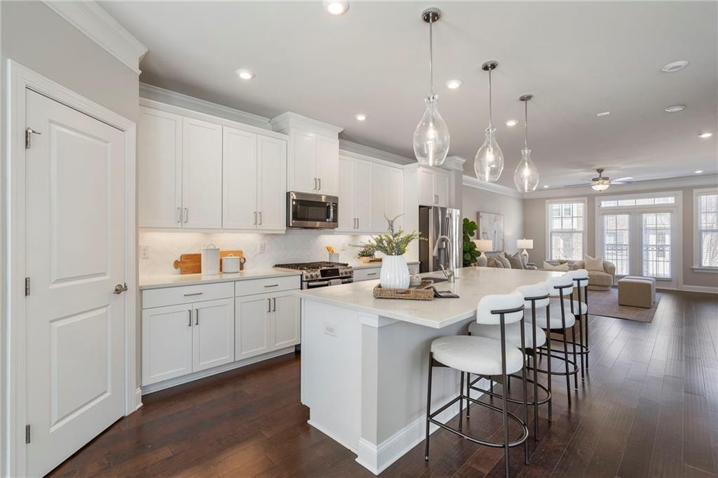 2045 Atz Cove Atlanta, GA 30341 - Photo 13 of 47