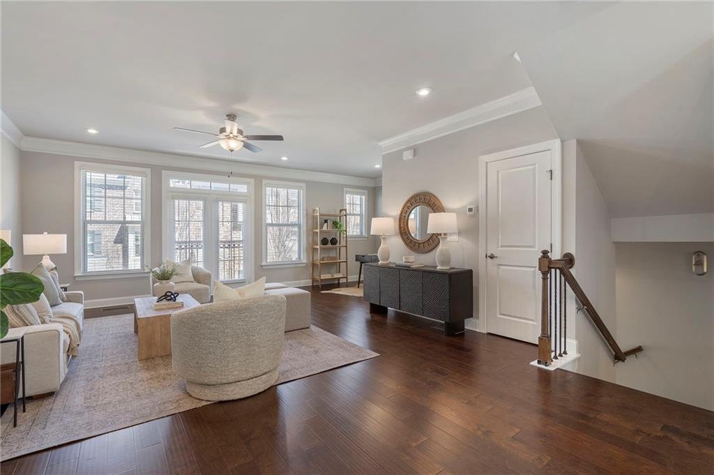 2045 Atz Cove Atlanta, GA 30341 - Photo 4 of 47