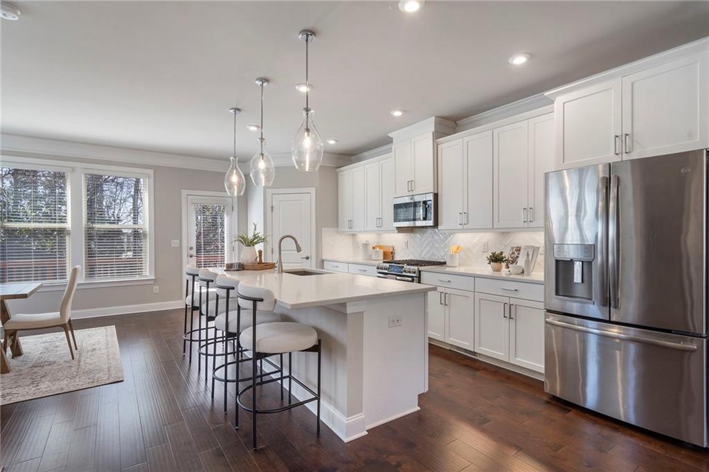 2045 Atz Cove Atlanta, GA 30341 - Photo 9 of 47