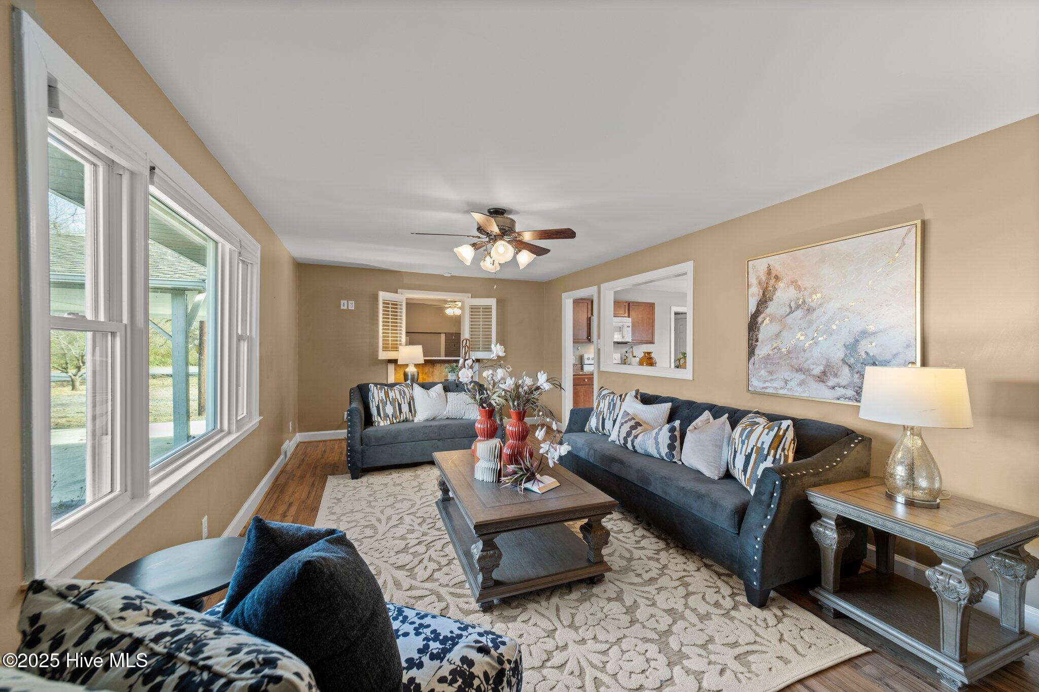 517 Triangle Road Reidsville, NC 27320 - Photo 14 of 32 11-web-or-mls-DSC_3992