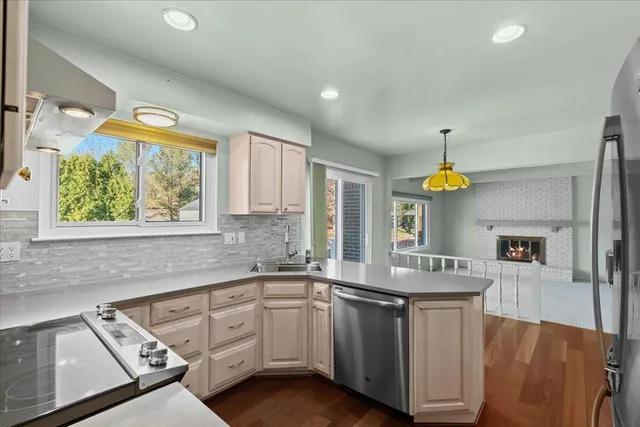 $440,000 | 9469 Baywood Drive, Plymouth, MI 48170